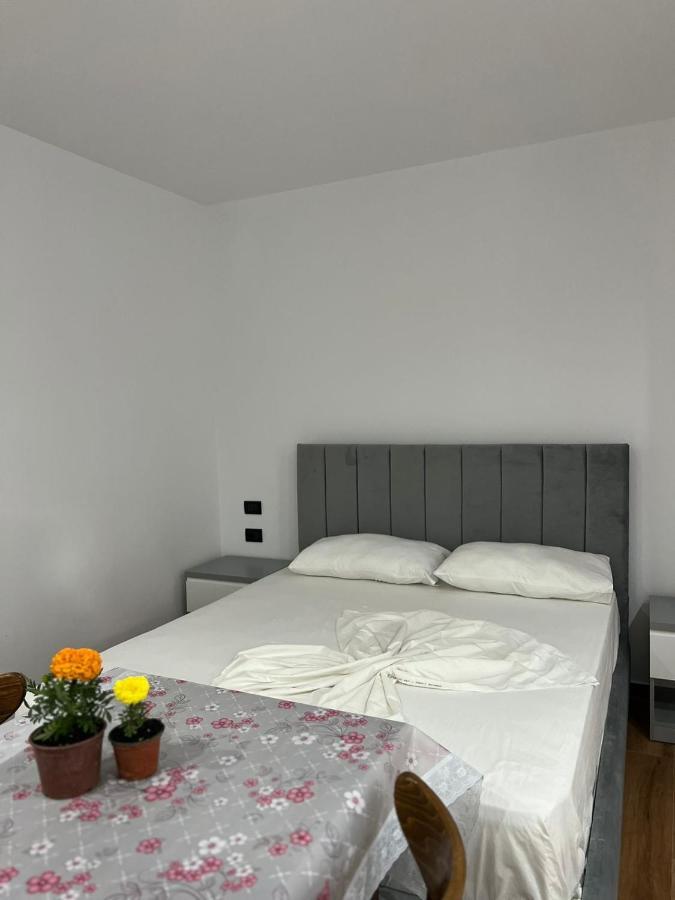 Hotel Vila Herta Durrës Eksteriør bilde