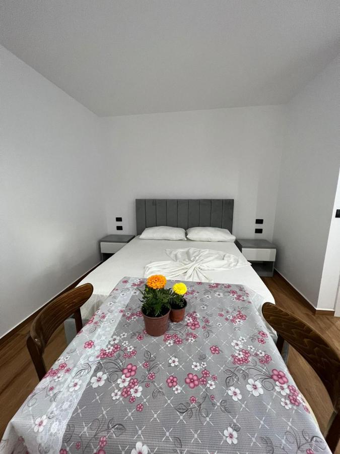 Hotel Vila Herta Durrës Eksteriør bilde